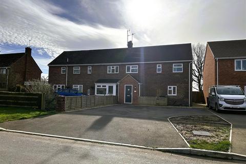 4 bedroom house to rent, Boundary Place, Gloucester GL19