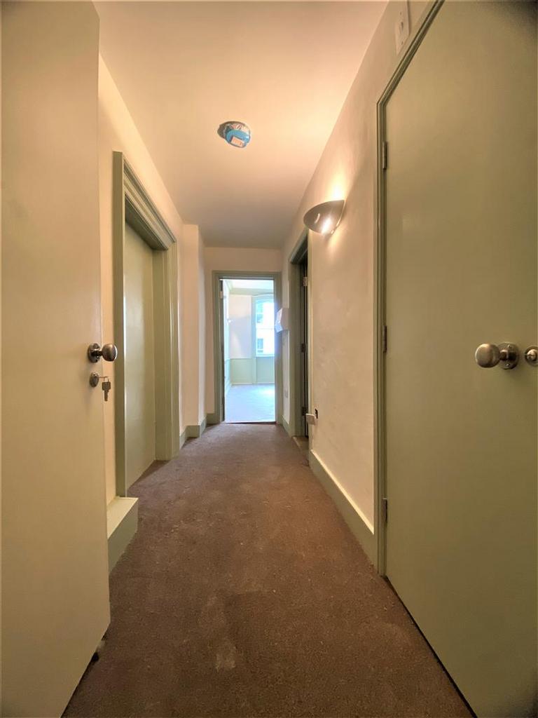 Hallway.jpg