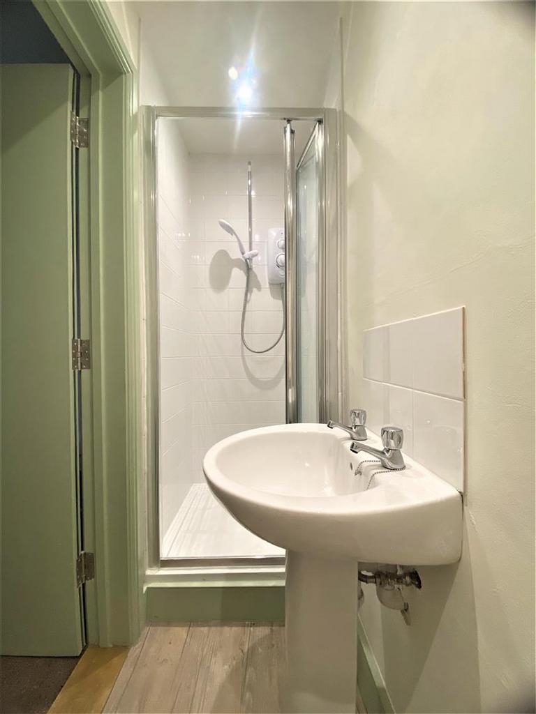 Shower Room I.jpg