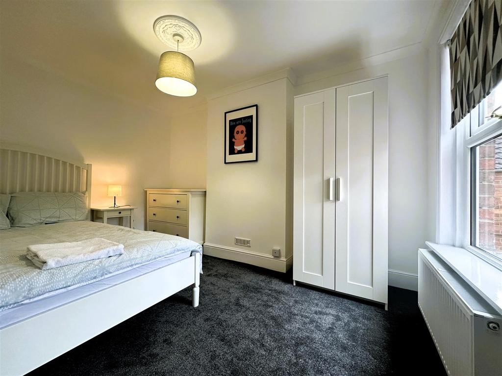 Bedroom .jpg