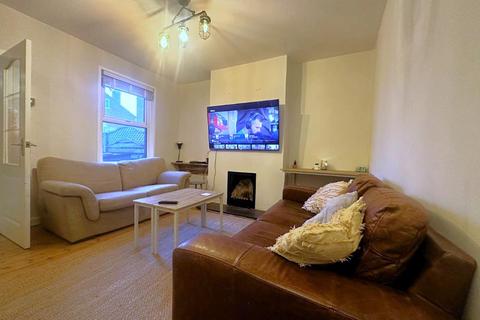 undefined, Henry Street, Gloucester GL1