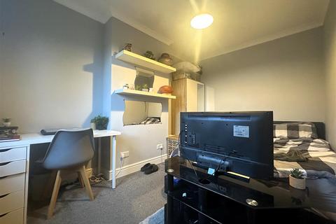 undefined, Henry Street, Gloucester GL1