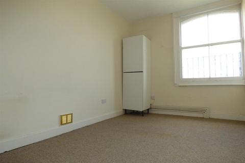 2 bedroom flat for sale, Kingsway, Hove