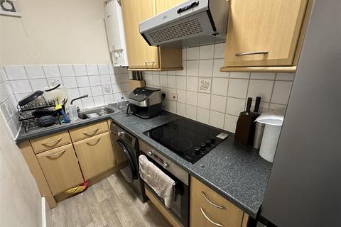 2 bedroom flat to rent, Chatham Place, Brighton