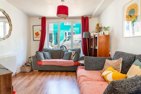 24 Arnold Street, Brighton, BN2 9XT