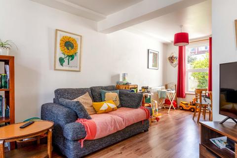 24 Arnold Street, Brighton, BN2 9XT