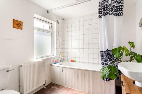 24 Arnold Street, Brighton, BN2 9XT