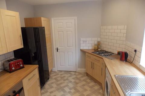 4 bedroom private hall to rent, Marton Road, Middlesbrough, TS4 2EW