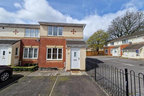 2 bedroom semi-detached house to rent, Charlotte Court, Townhill