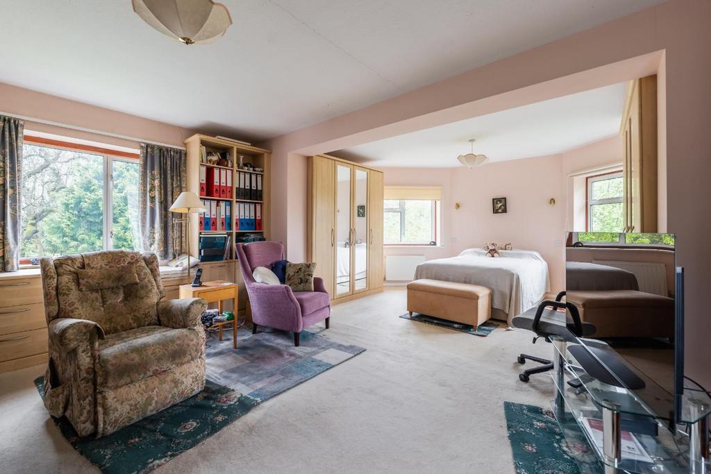BEDROOMS-1.jpg