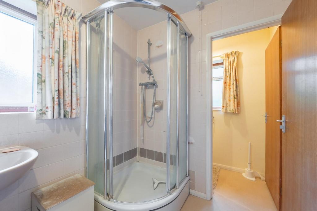 EN SUITE-2.jpg