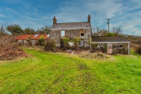 4 bedroom detached bungalow for sale, Graig, Burry Port