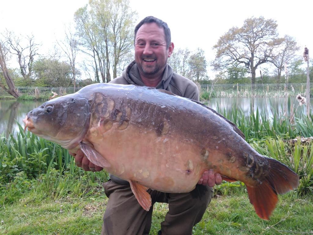 42lb 7oz Carp.jpg