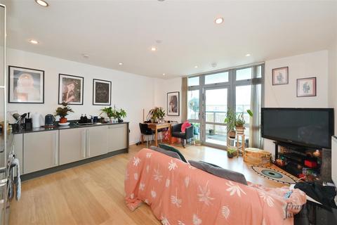 1 bedroom apartment for sale, Iona Tower, Ross Way, E14