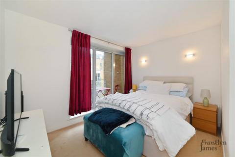 1 bedroom apartment for sale, Ionian Building 45 Narrow Street, London, e14