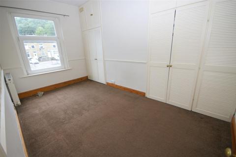1 bedroom terraced house to rent, Cross Place, Brighouse