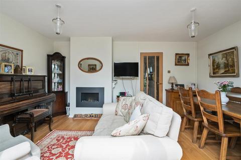 8 Cook Close, Knowle, Solihull, B93 0JR