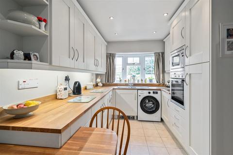 8 Cook Close, Knowle, Solihull, B93 0JR