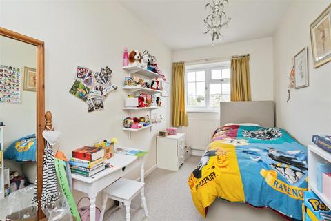 8 Cook Close, Knowle, Solihull, B93 0JR