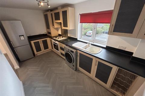 2 bedroom apartment to rent, Quayside Walk, Netherton, Dudley