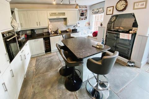 6 Hampton Street, Warwick, CV34 6HS