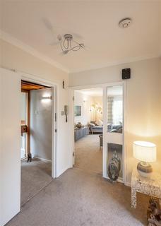 2 bedroom flat for sale, Audley Court, Adderstone Crescent, Jesmond, Newcastle upon Tyne