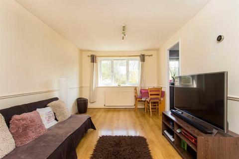 1 bedroom flat to rent, Greenway Close, Friern Barnet