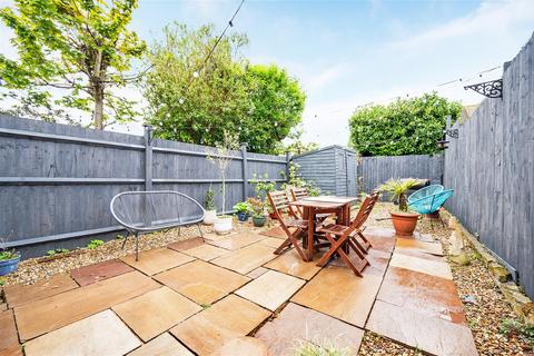 3 bedroom terraced house for sale, Glebe Avenue, Mitcham CR4
