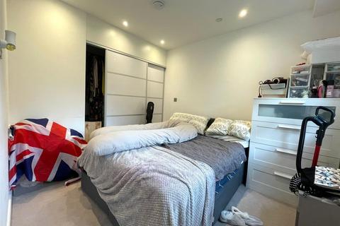 2 bedroom apartment for sale, Dolphin Bridge House, Rockingham Road, Uxbridge UB8