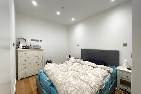 1 bedroom apartment for sale, Dolphin Bridge House, Rockingham Road, Uxbridge UB8