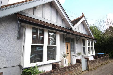 2 bedroom bungalow for sale, Portland Road, East Grinstead