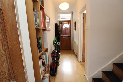 3 Rosebery Avenue, Bristol, BS2 9TW