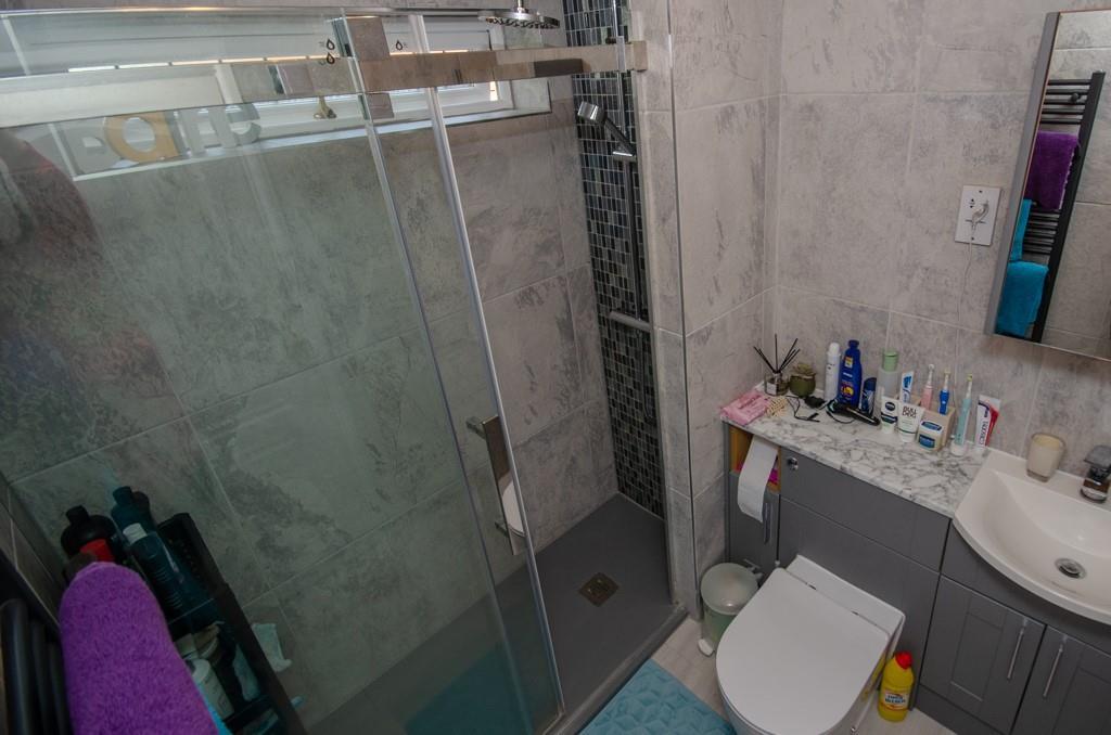 Shower room.jpg