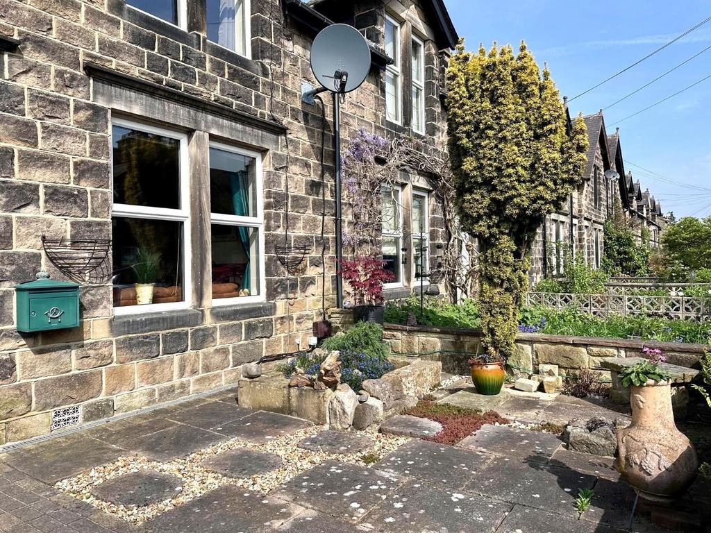 Front garden.jpg
