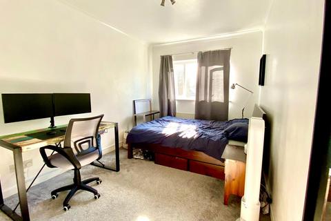 2 bedroom apartment to rent, West Ham Lane | Stratford | E15