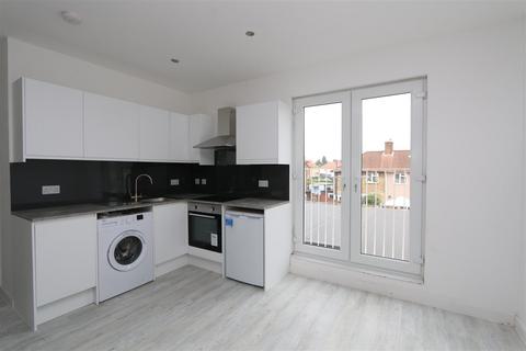 1 bedroom flat to rent, Downham Way, Bromley