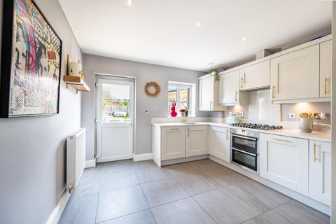 3 bedroom semi-detached house for sale, Burns Way, Thaxted, Dunmow