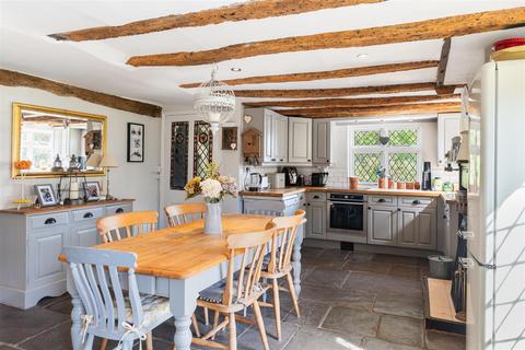 4 bedroom country house for sale, Malt Cottage, Charlecote