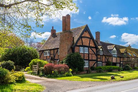 4 bedroom country house for sale, Malt Cottage, Charlecote