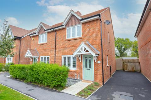 7 Church Acre, Oakley, Basingstoke, RG23 7GH
