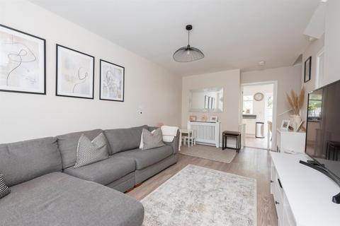 7 Church Acre, Oakley, Basingstoke, RG23 7GH