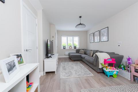 7 Church Acre, Oakley, Basingstoke, RG23 7GH