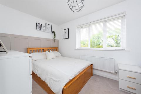 7 Church Acre, Oakley, Basingstoke, RG23 7GH