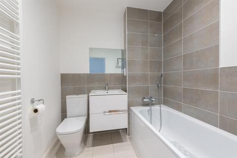 7 Church Acre, Oakley, Basingstoke, RG23 7GH