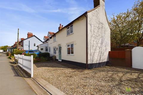 3 bedroom semi-detached house for sale, Station View, Minsterley, Shrewsbury