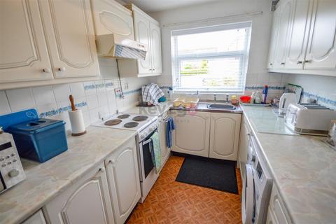 2 bedroom detached bungalow for sale, Hayes Court, Halfway, Sheffield, S20