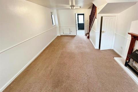 3 bedroom terraced house to rent, The Furrows, Southam, Warwickshire
