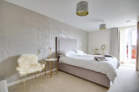 28 Ainslie Place, Lymington, SO41 9PX