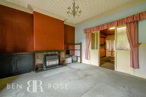 3 bedroom end of terrace house for sale, Bent Lane, Leyland