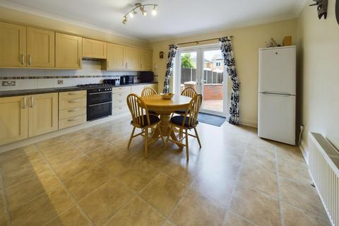 292 Brant Road, Lincoln, LN5 9AF